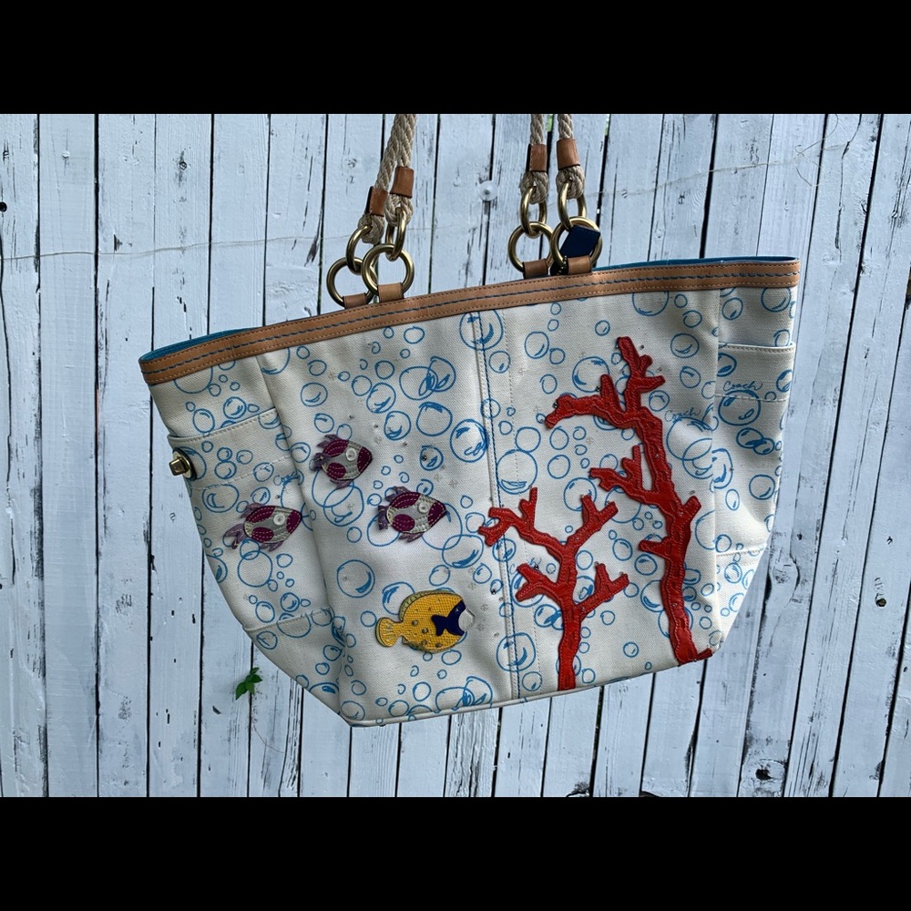 BIG COACH BAG!